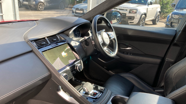 Jaguar E-Pace 1.5 P300e R-Dynamic SE 5dr Auto Estate